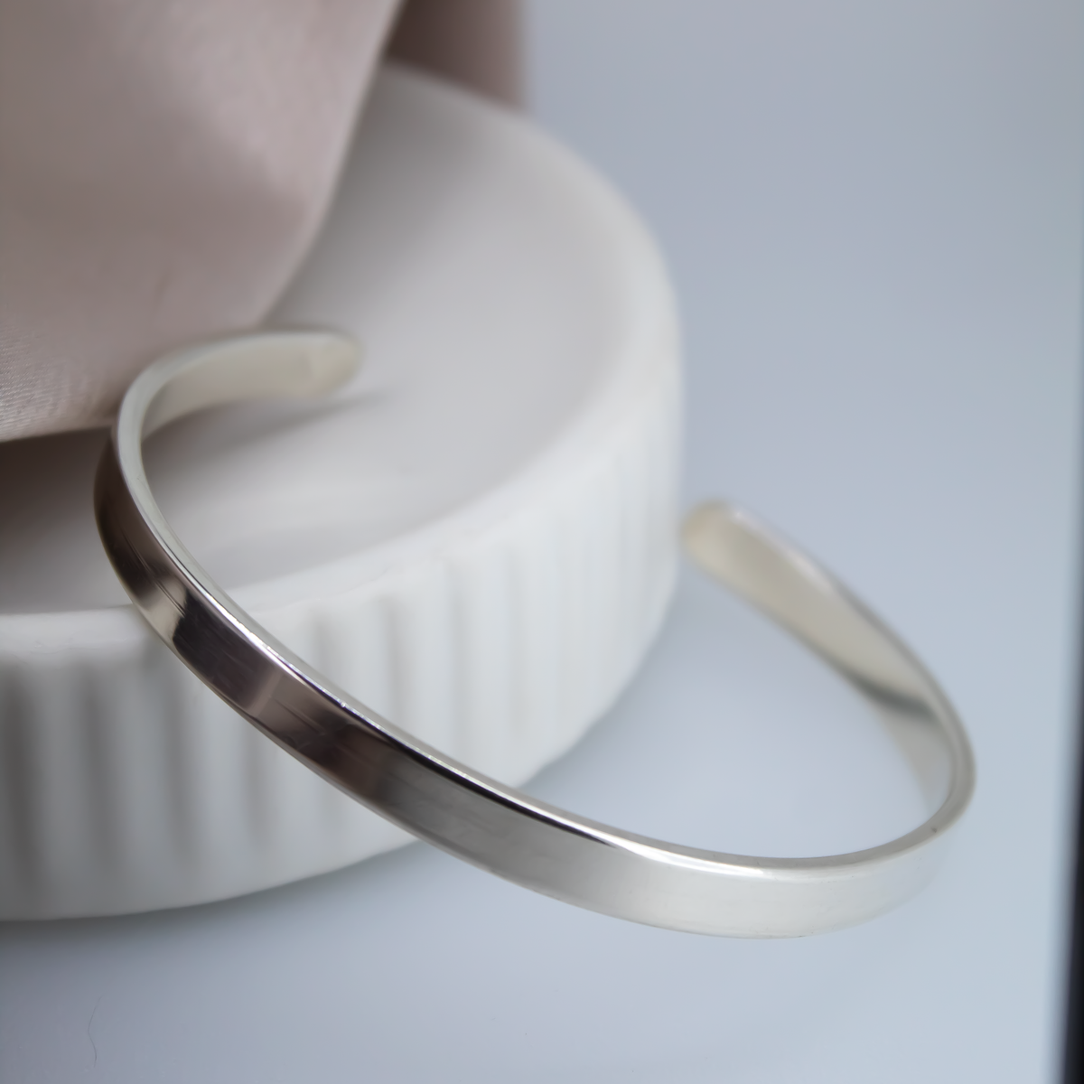 The Plain Cuff