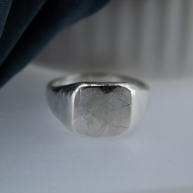 The Square Signet
