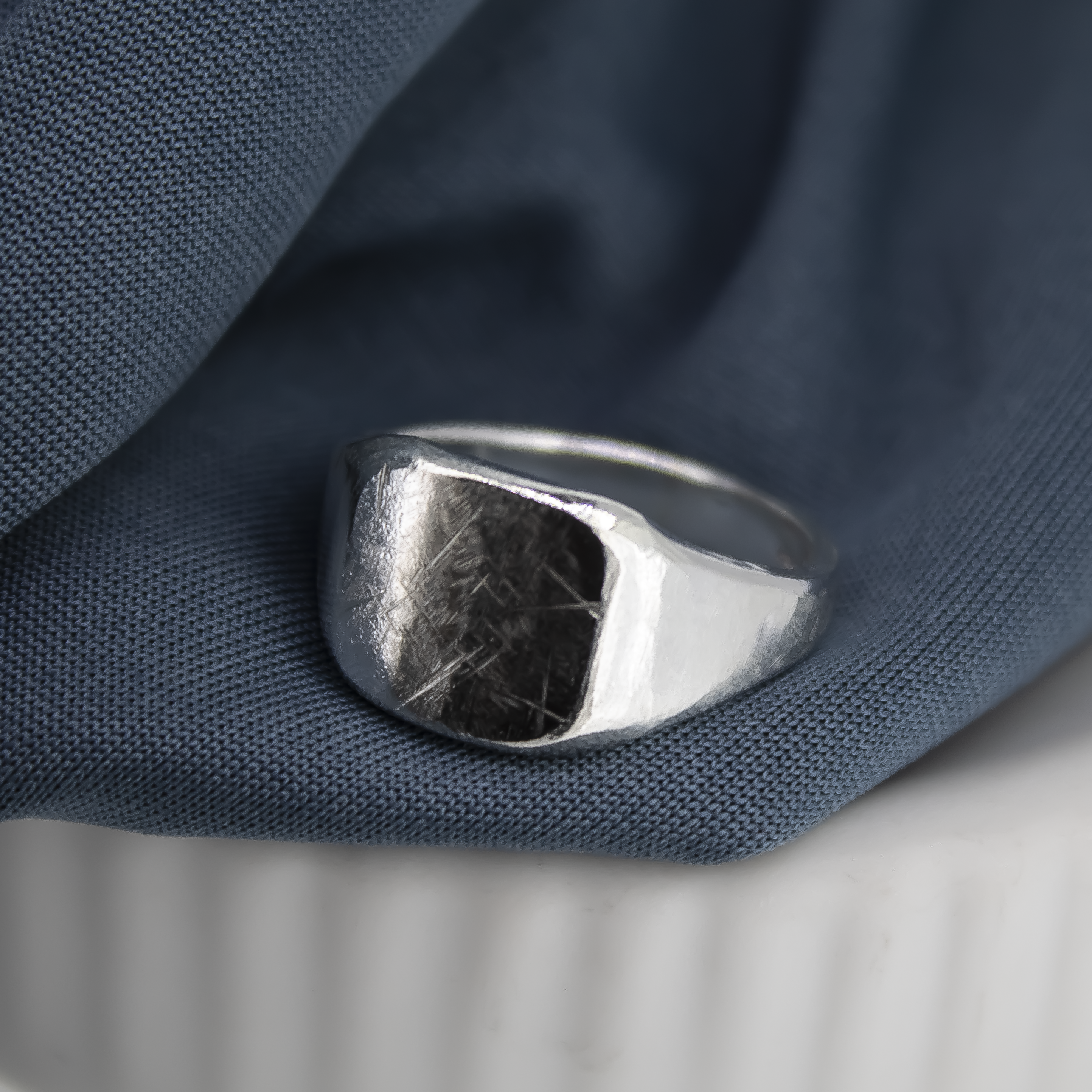 The Square Signet
