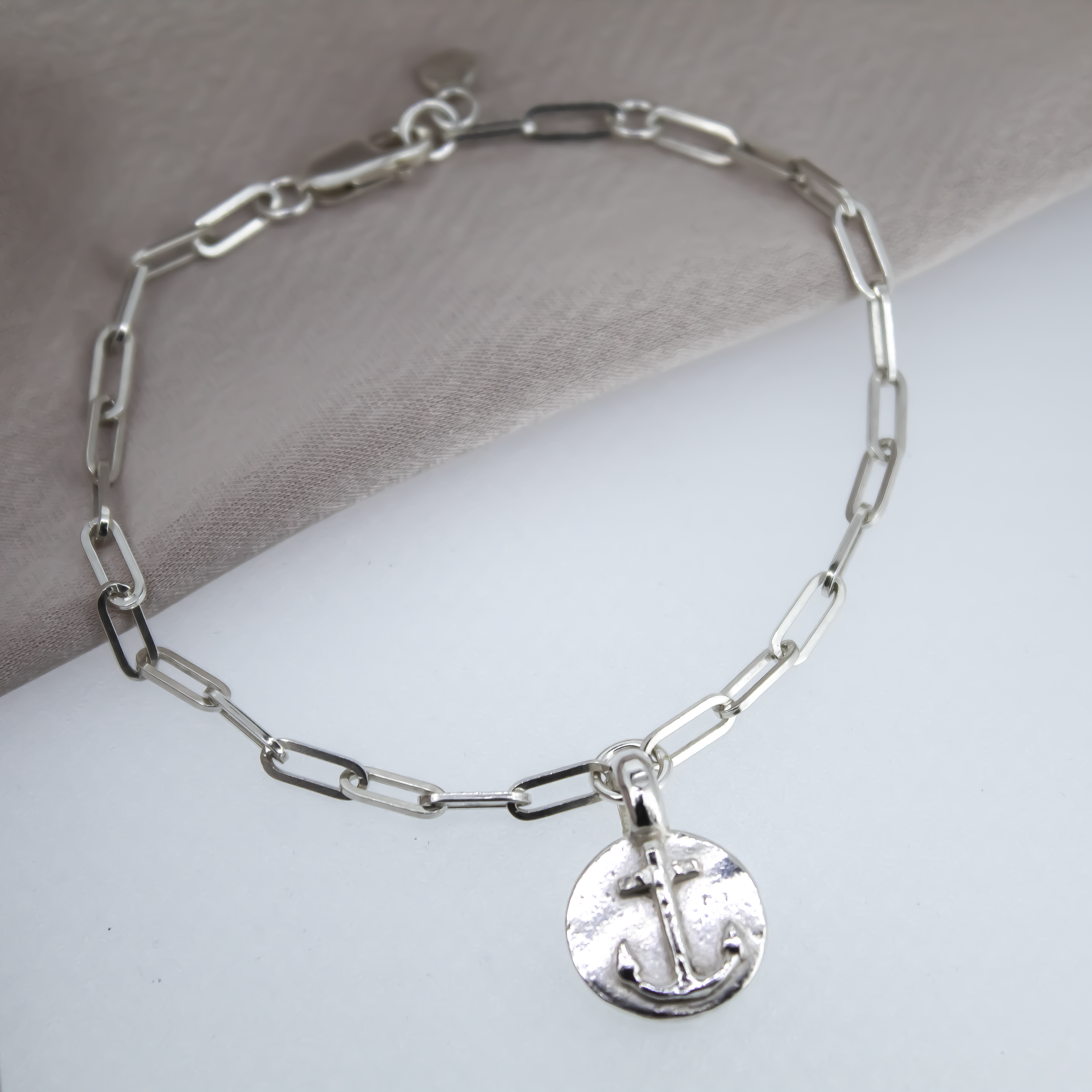 Anchor Disc Trace Chain Bracelet