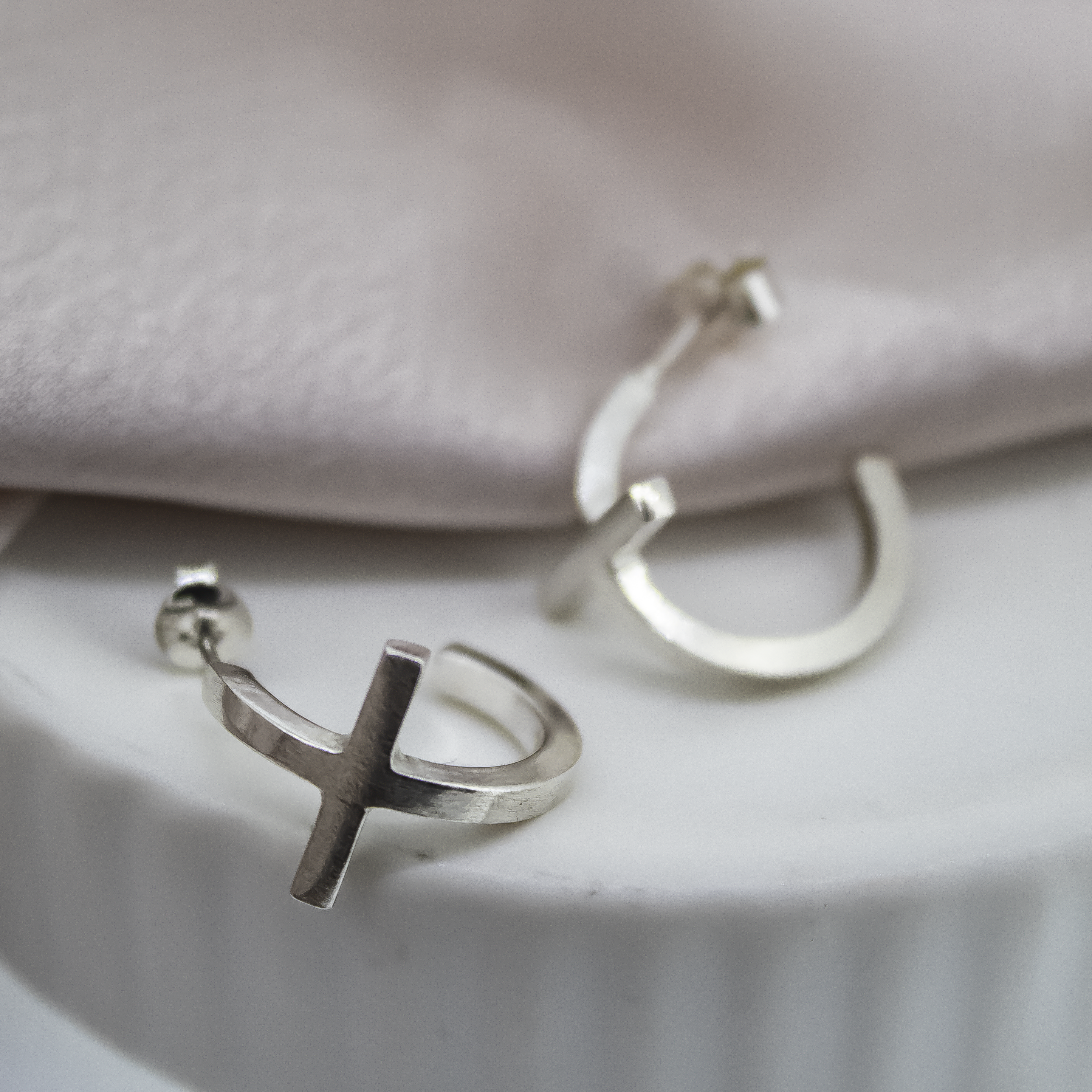 Cross Hoops
