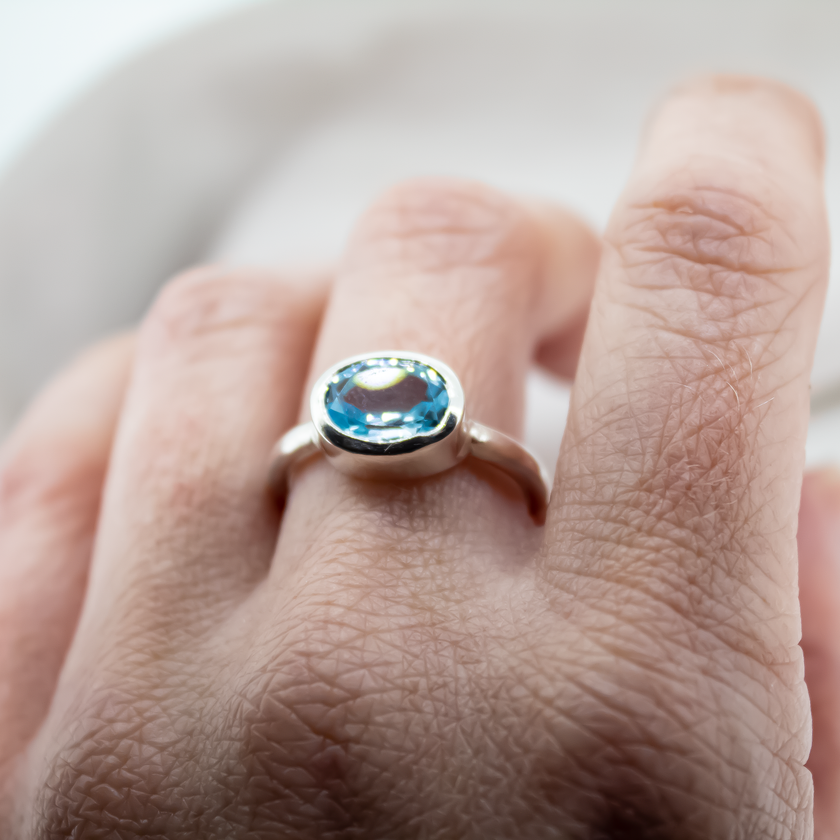 Silver Topaz Oval Ring
