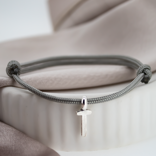 Pulsera con letras del abecedario