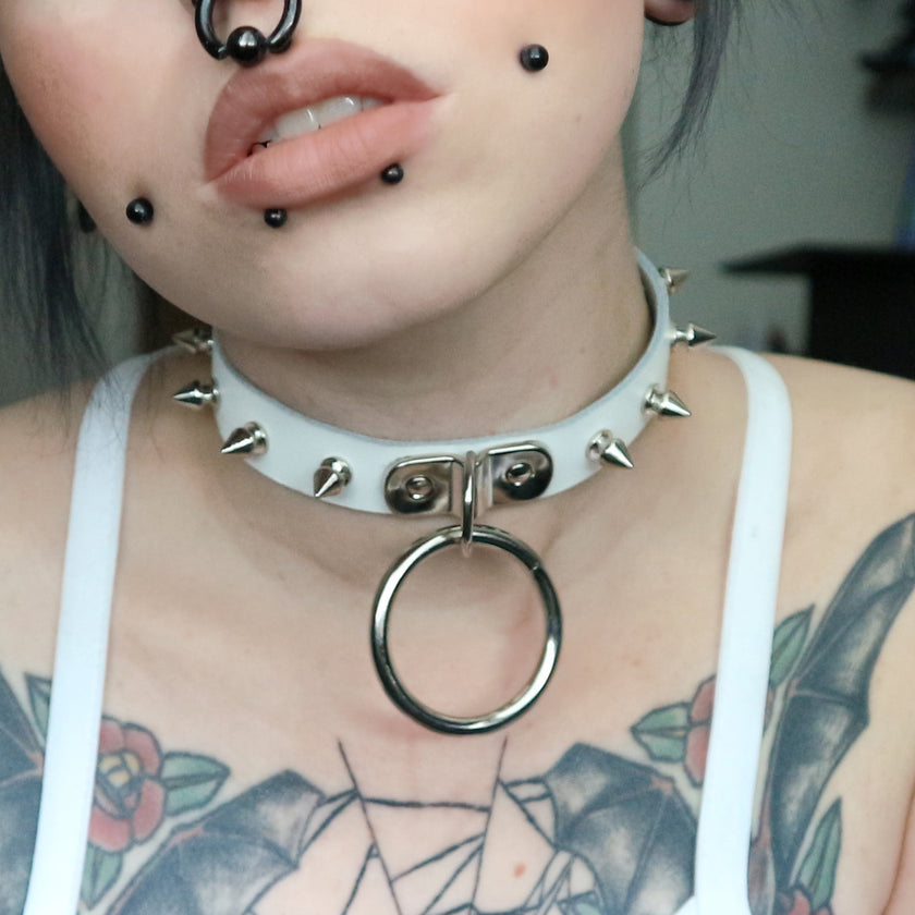 White Leather Studded D and O Ring Choker