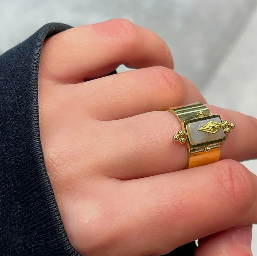 Luna Luxe 18k Gold Plated Wide Band Irregular Grey Crystal Ring