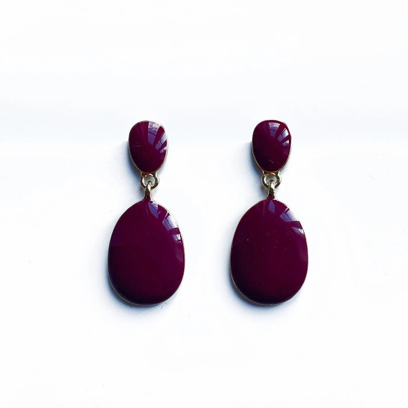 Pendientes colgantes Leoni de esmalte burdeos
