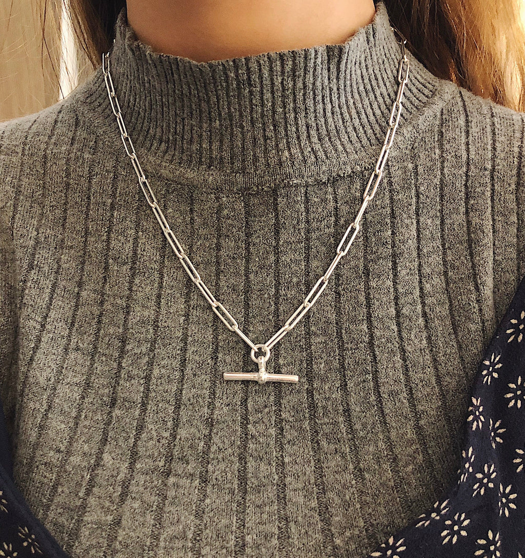 The T-Bar Trace Chain Necklace