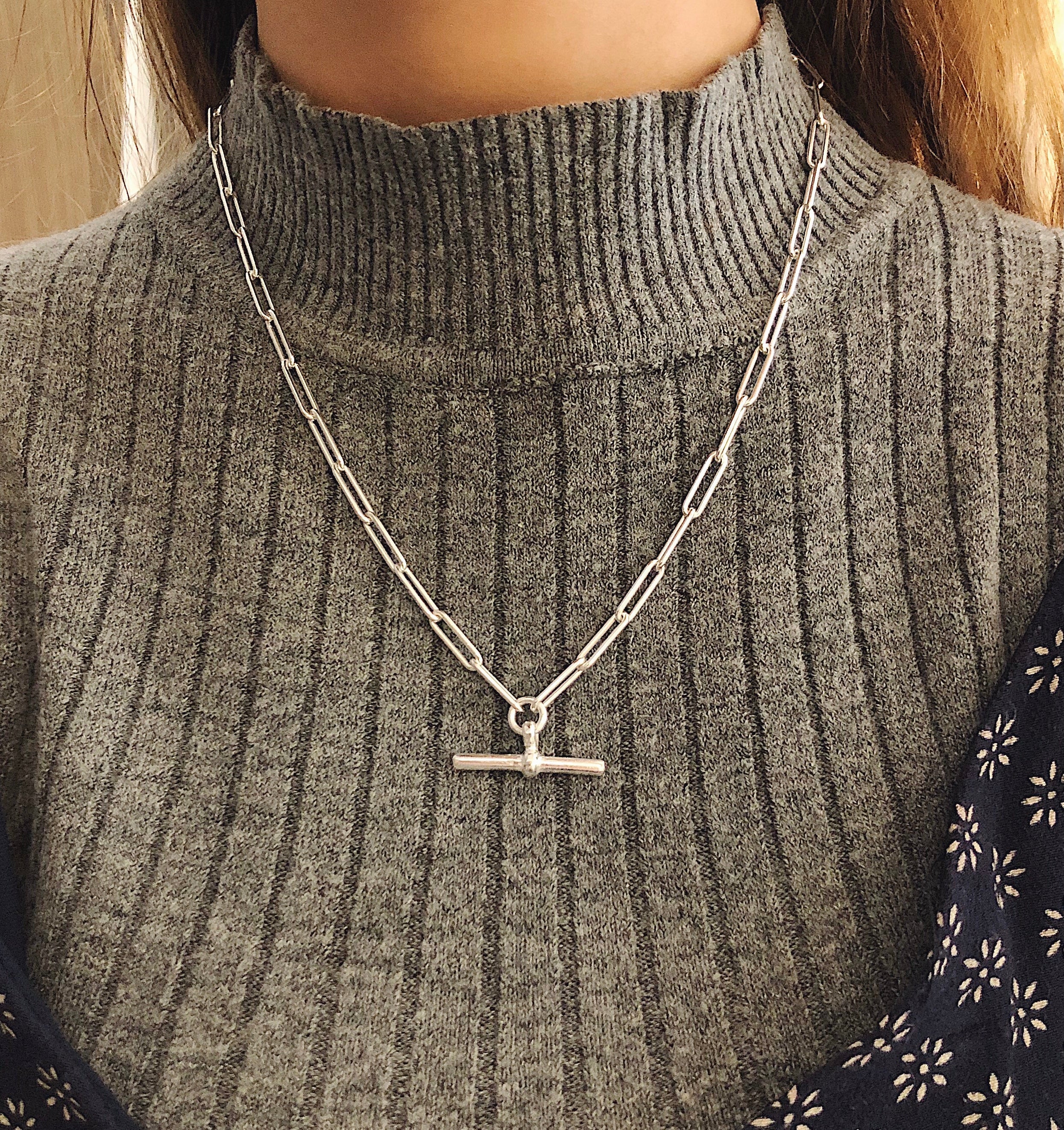The T-Bar Trace Chain Necklace