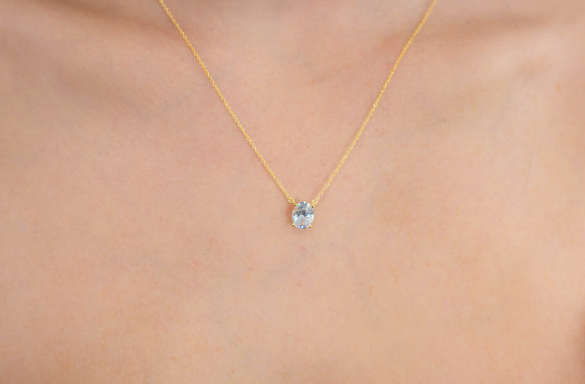 A CHRISTMAS JOURNEY ELLIPSE PENDANT GOLD
