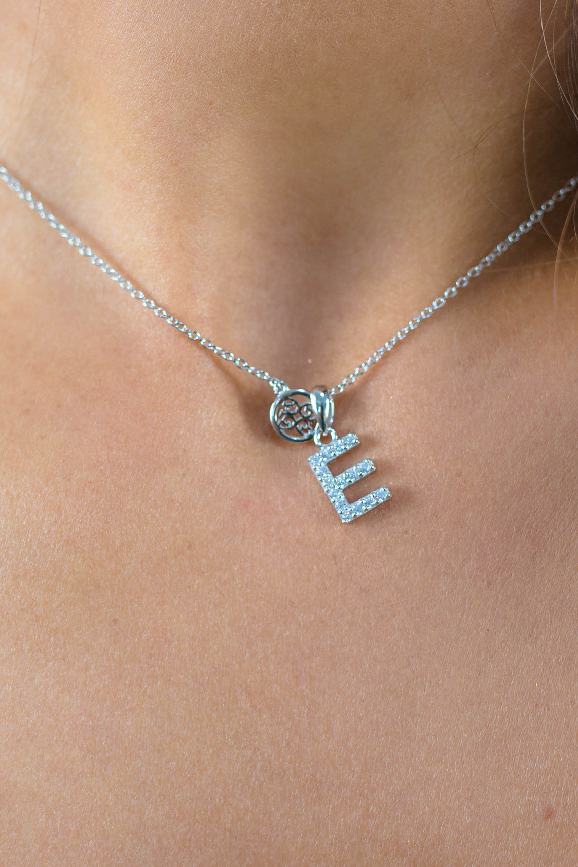 LUXURY LETTERS E INITIAL PENDANT SILVER