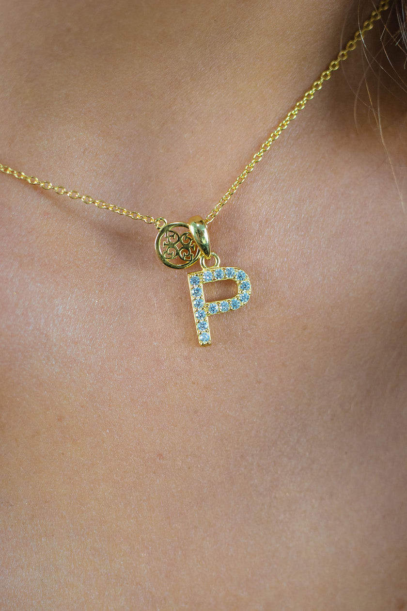 LUXURY LETTERS P INITIAL PENDANT GOLD