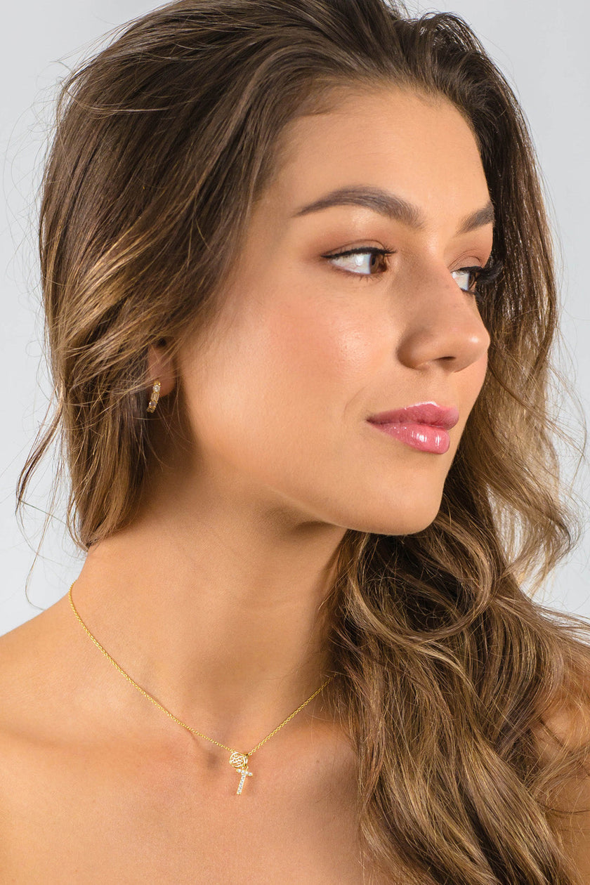 LUXURY LETTERS T INITIAL PENDANT GOLD