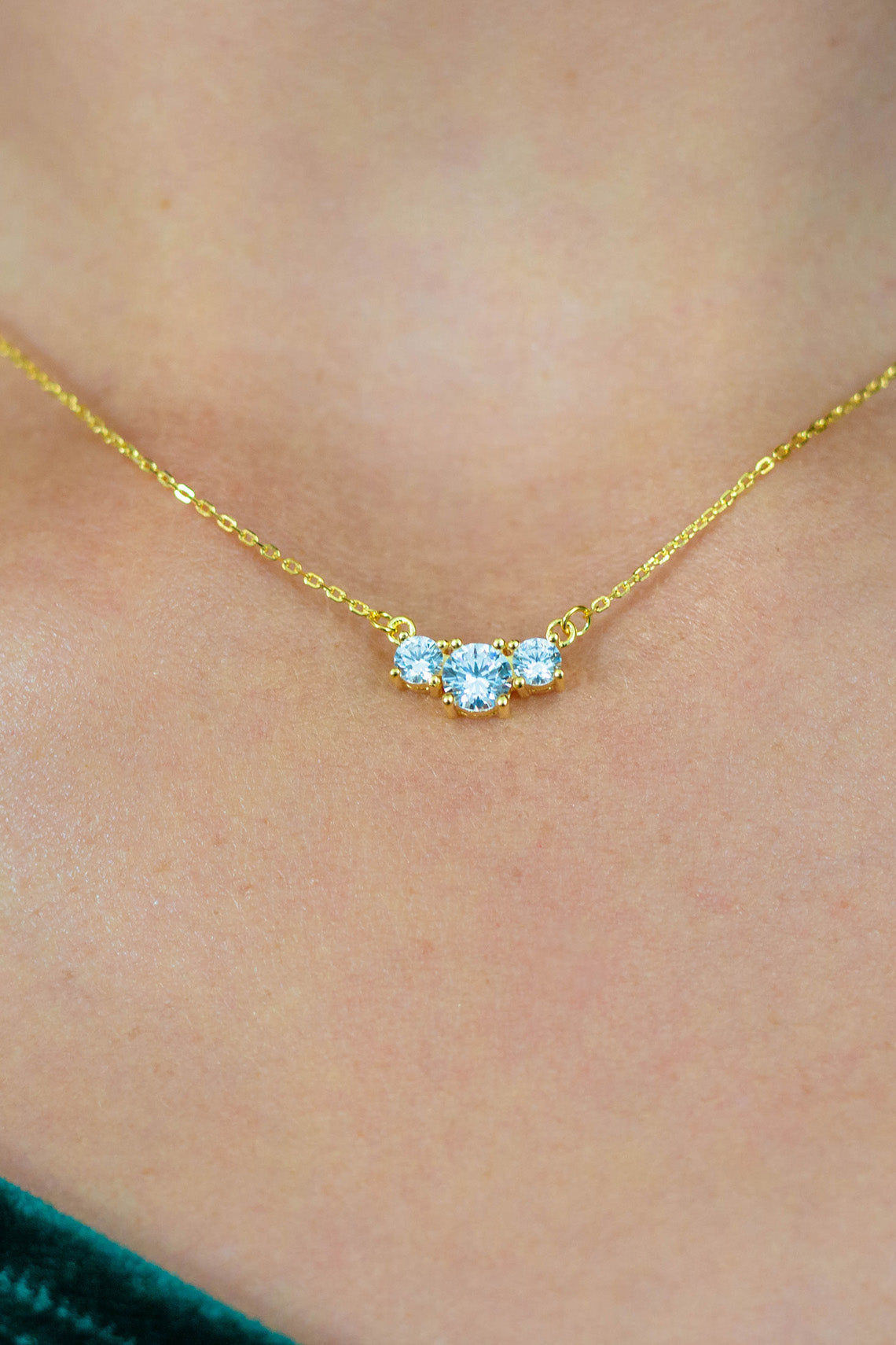TRILOGY PENDANT GOLD