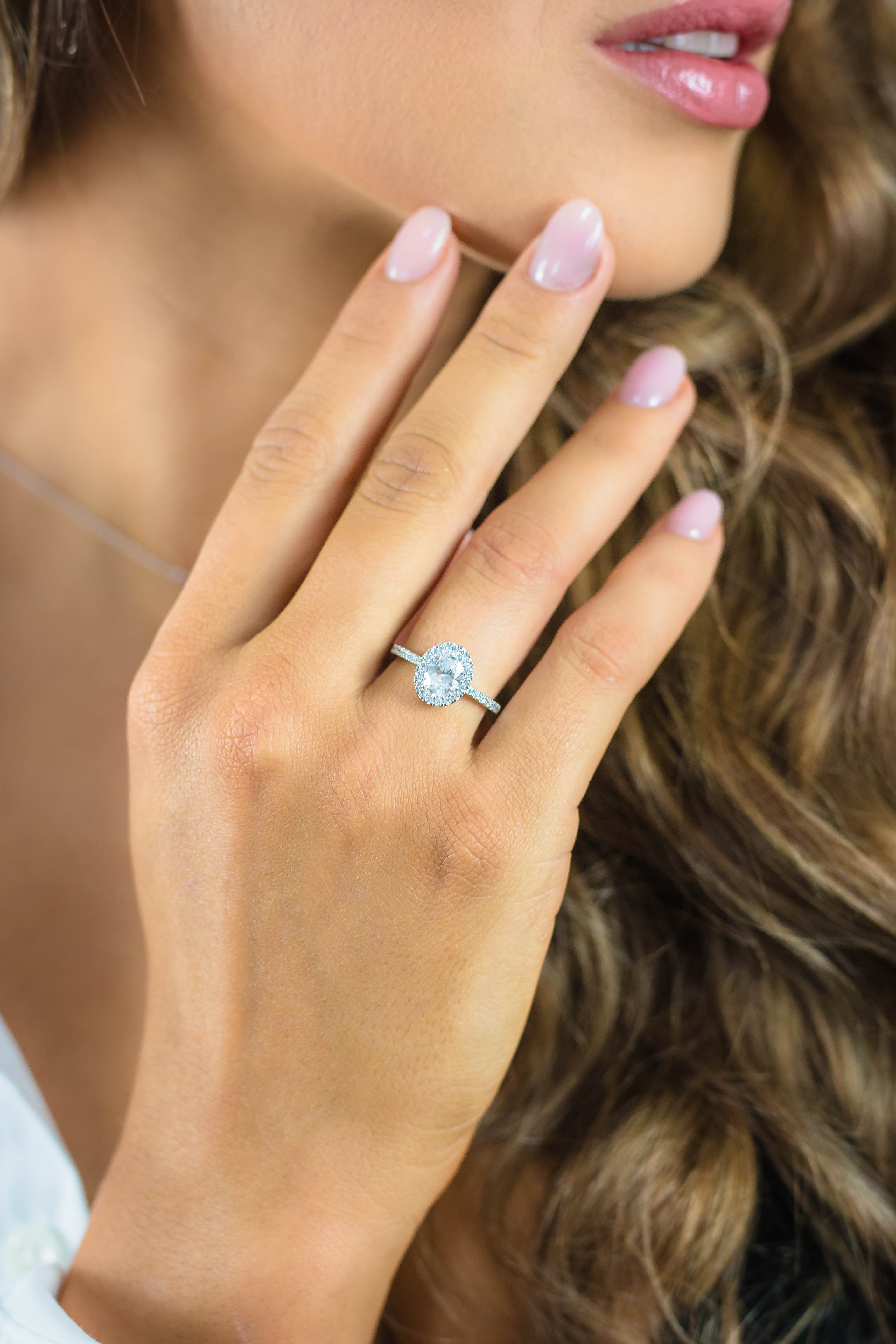 OVAL HALO RING