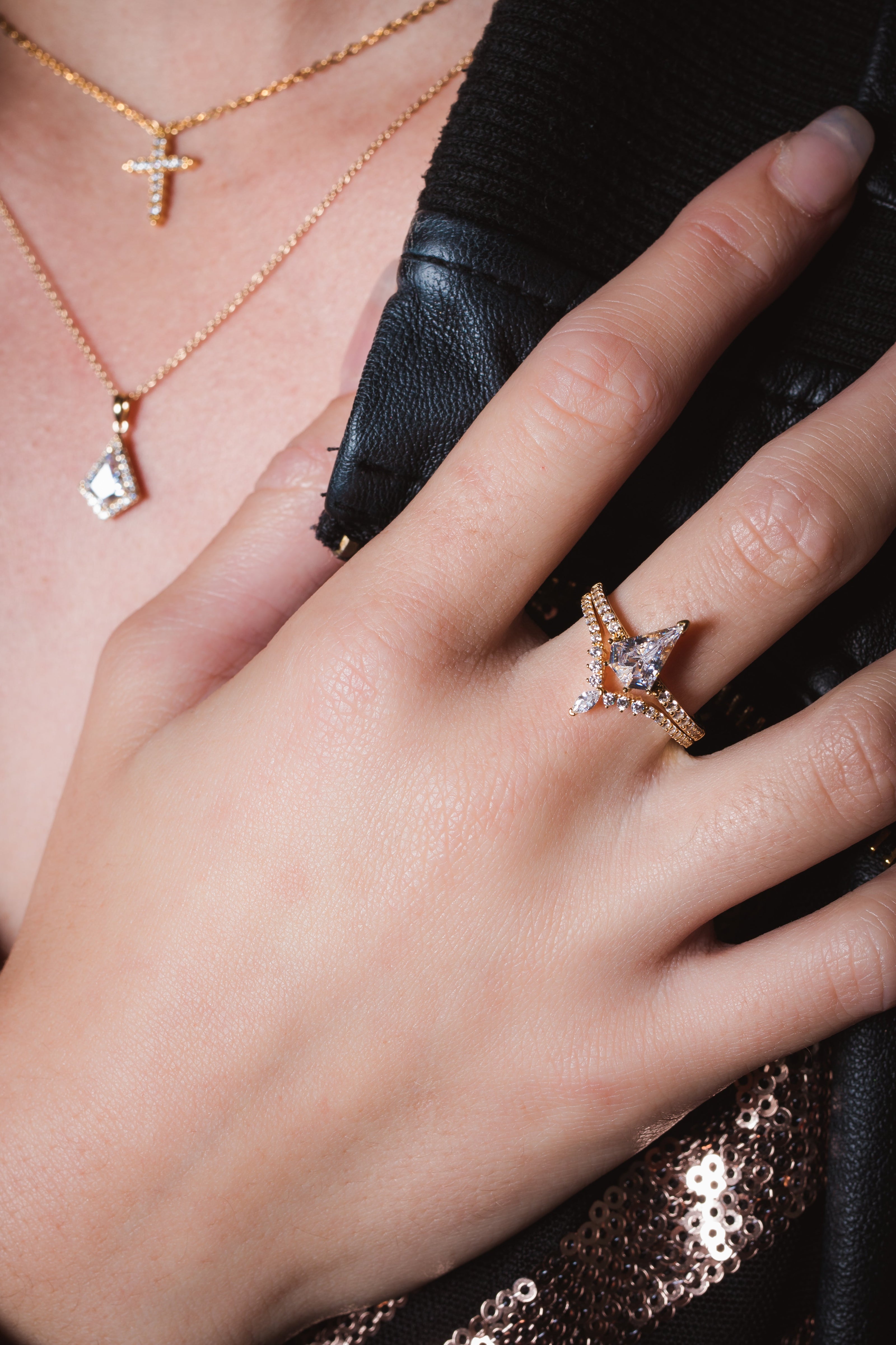 ROCK STAR TIARA GOLD RING