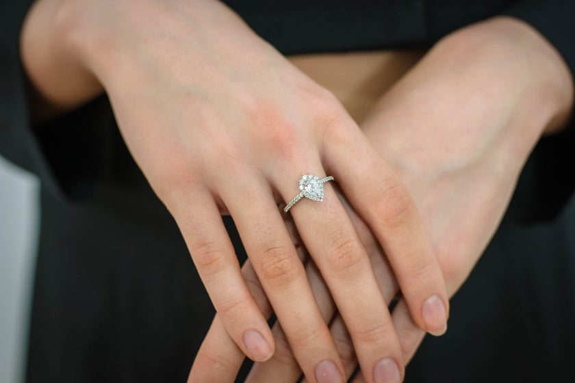 A CHRISTMAS JOURNEY ELEGANT RING SILVER