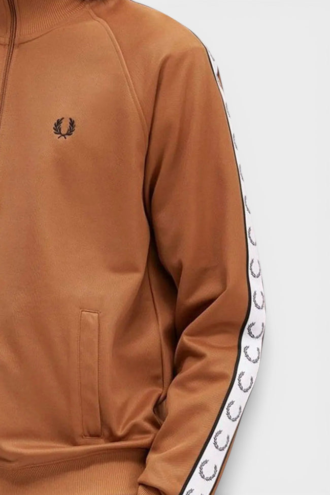 Bunda Fred Perry Taped Track Jacket v barvě marmalade