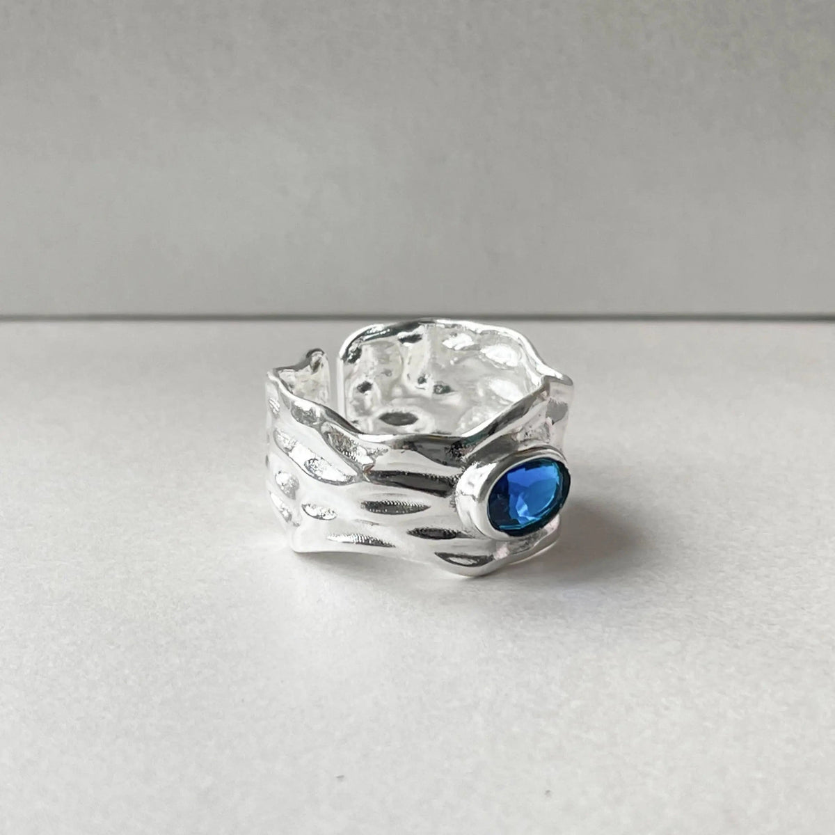 Anillo Elysia Contemporary Jewel