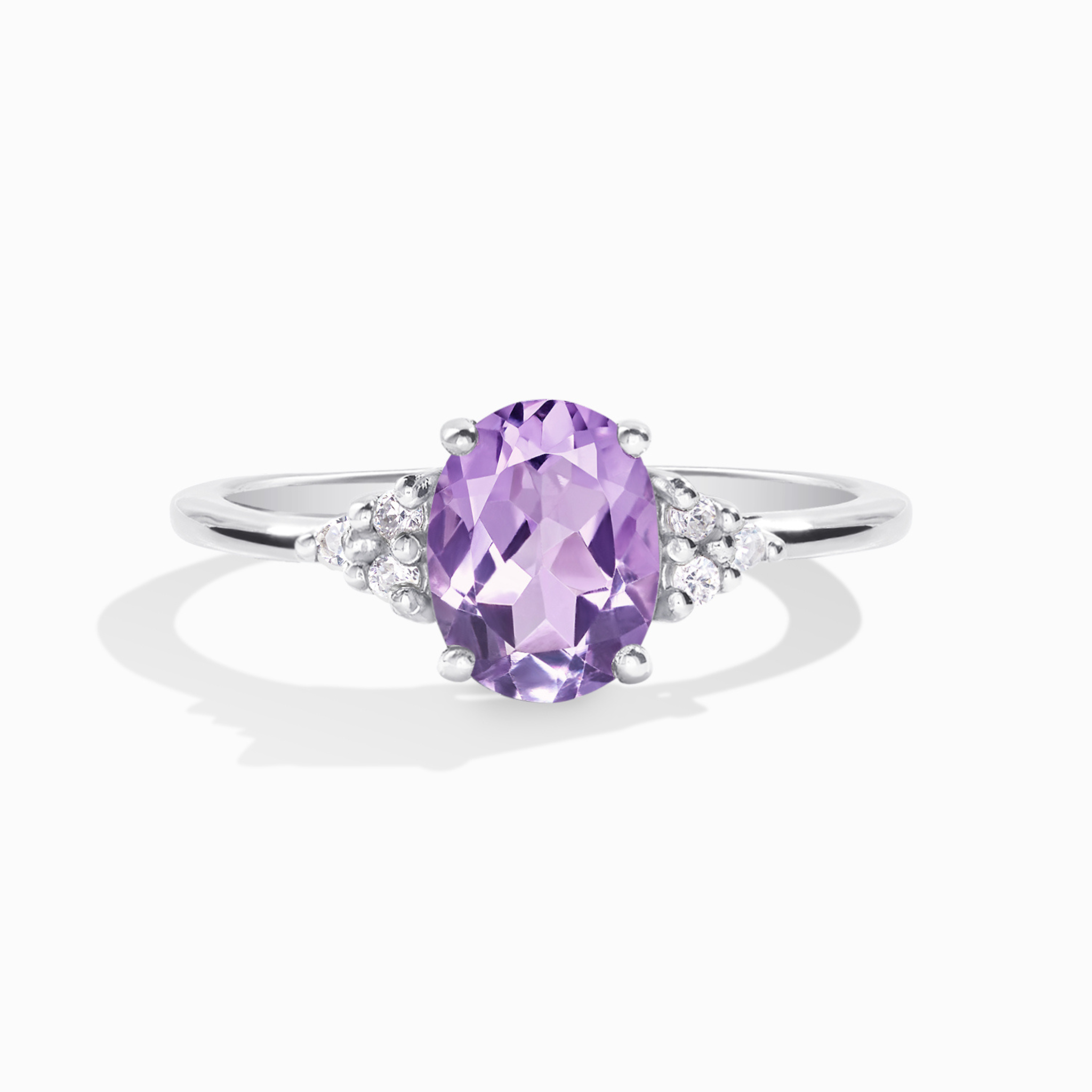 Anillo de amatista lavanda en plata de ley