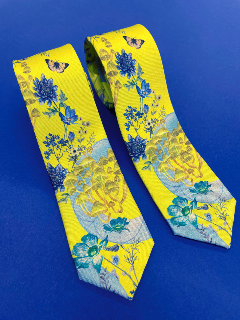 Vibrant yellow and pale blue ‘Luciferin’ floral silk tie