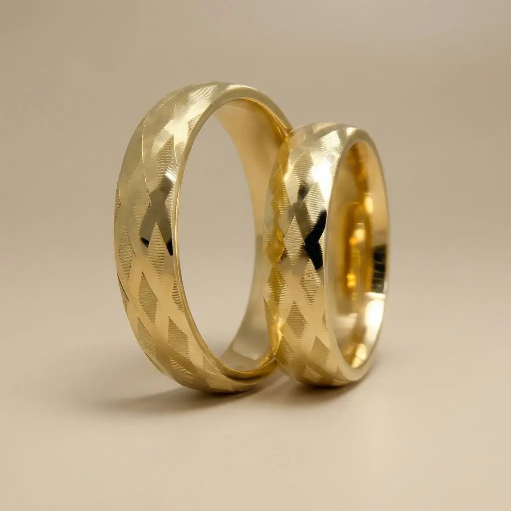 5mm Gold Wedding Band – Cross Faceted – 9ct/14ct/18ct Gold