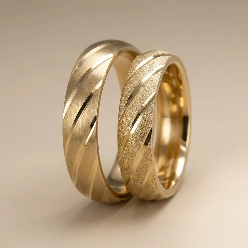 5mm Gold Wedding Band – Diagonal Contrast – 9ct/14ct/18ct Gold