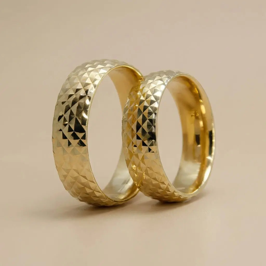 6mm Gold Wedding Band – Faceted Pyramid – 9ct/14ct/18ct Gold
