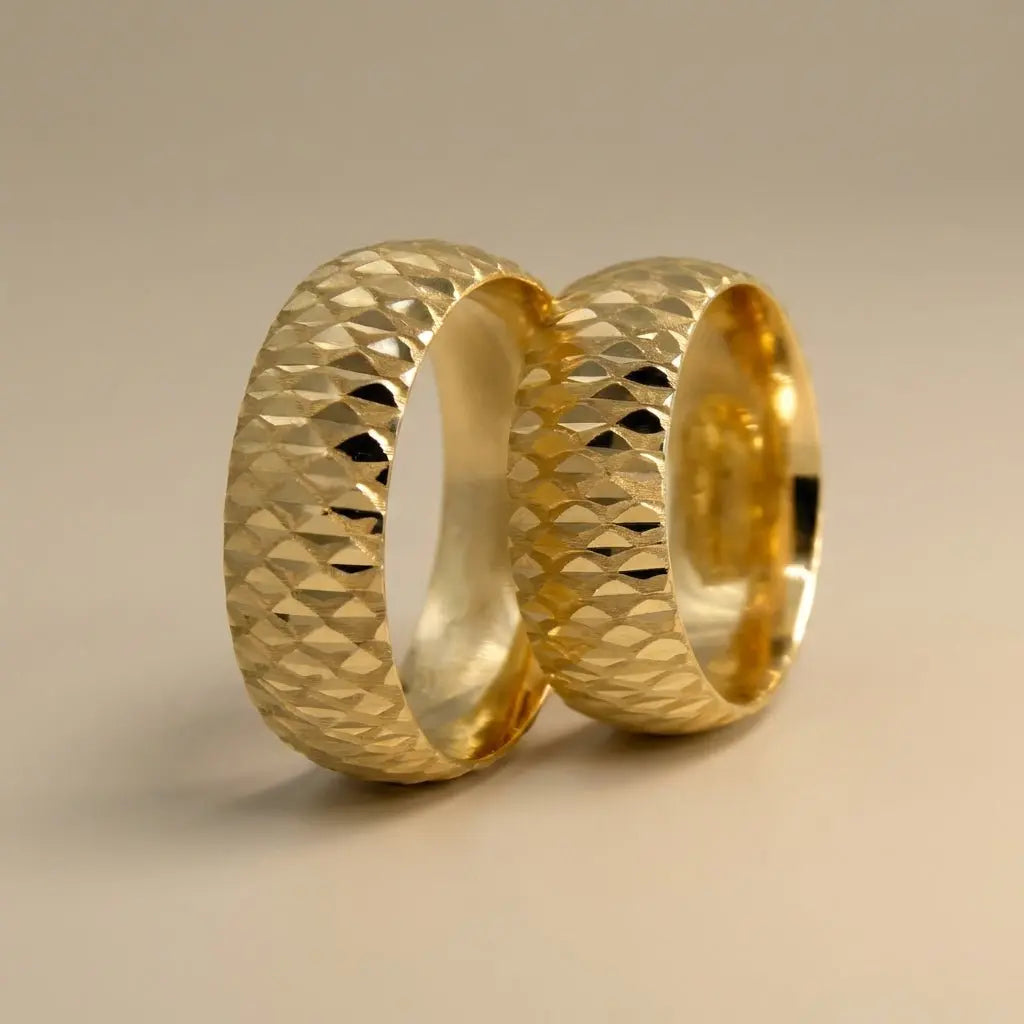 7mm Gold Wedding Band – Faceted Pyramid – 9ct/14ct/18ct Gold