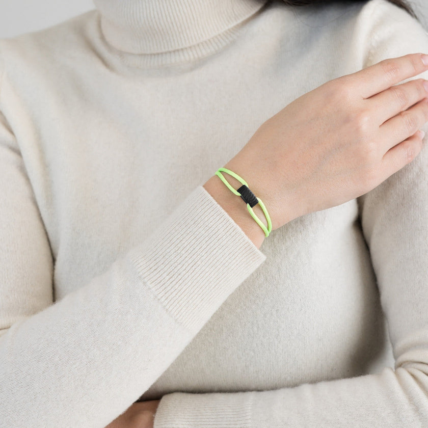 Carbon Regent Kordelarmband