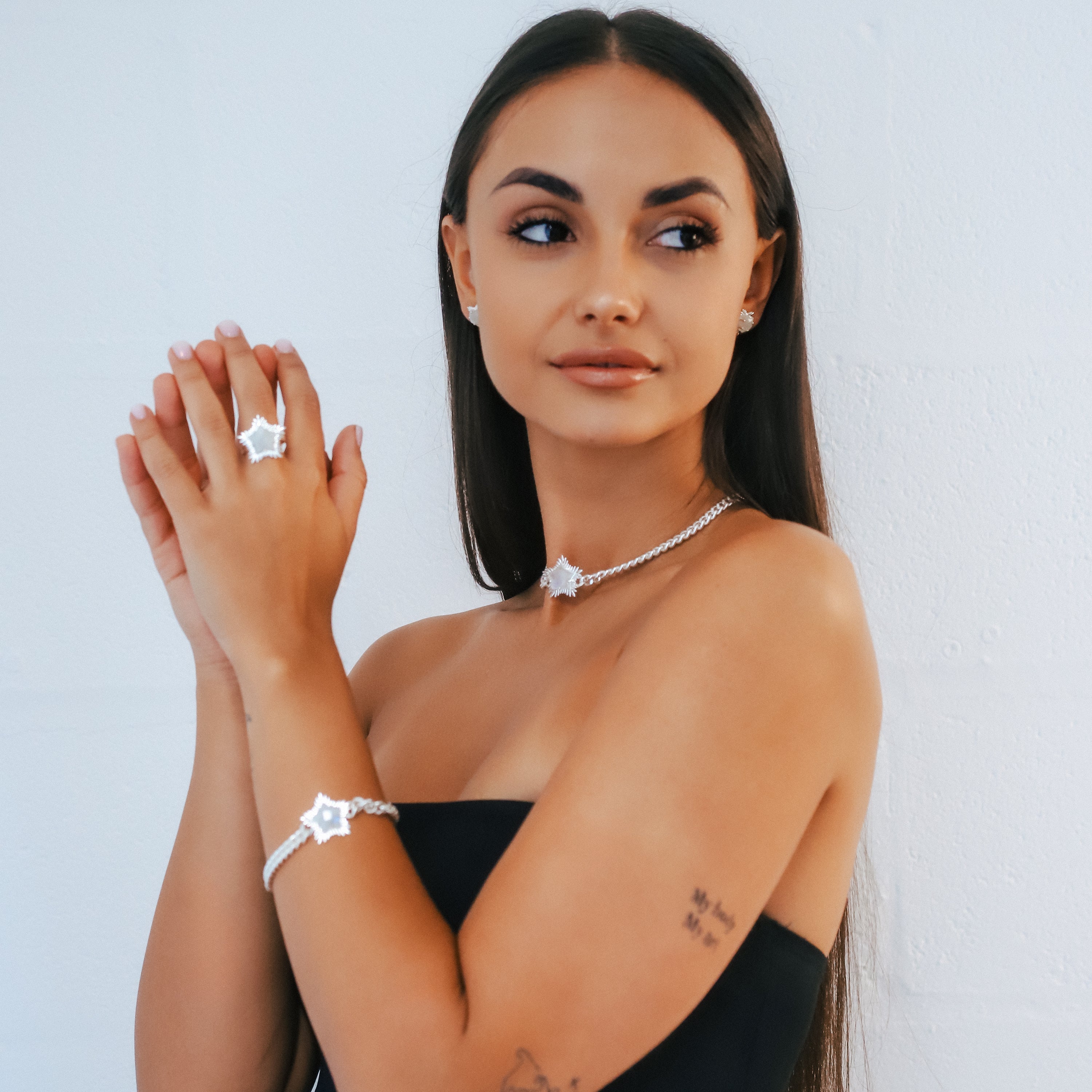 Odette Moonstone Spiky Star Choker Necklace | 925 Sterling Silver
