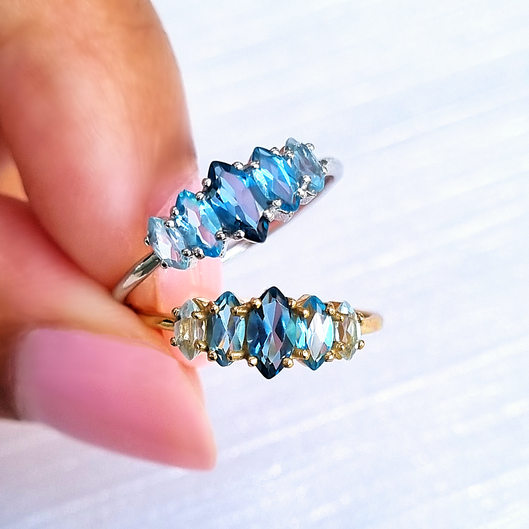 Ring mit Ombré-Blautopas in Sterlingsilber