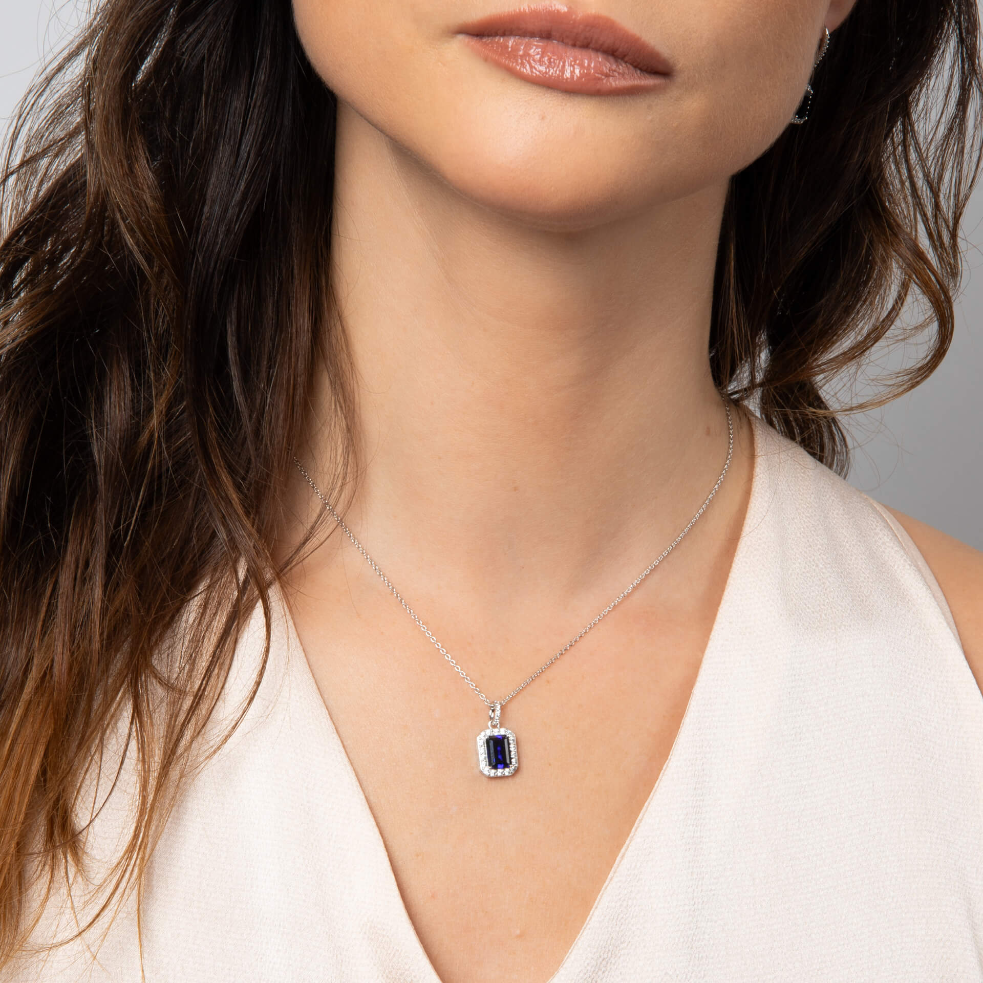 Diamonfire Geometrischer Halo-Tropfen-Anhänger