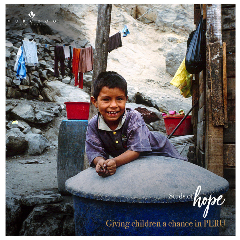 Midnight Scene Rose Quartz and Black Enamel Gold Necklace
