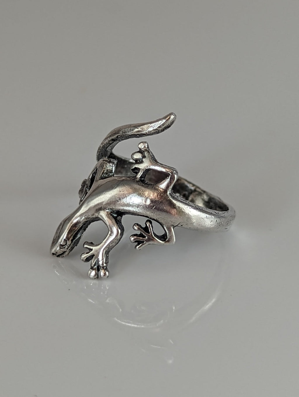 Silver Steed Lizard Ring