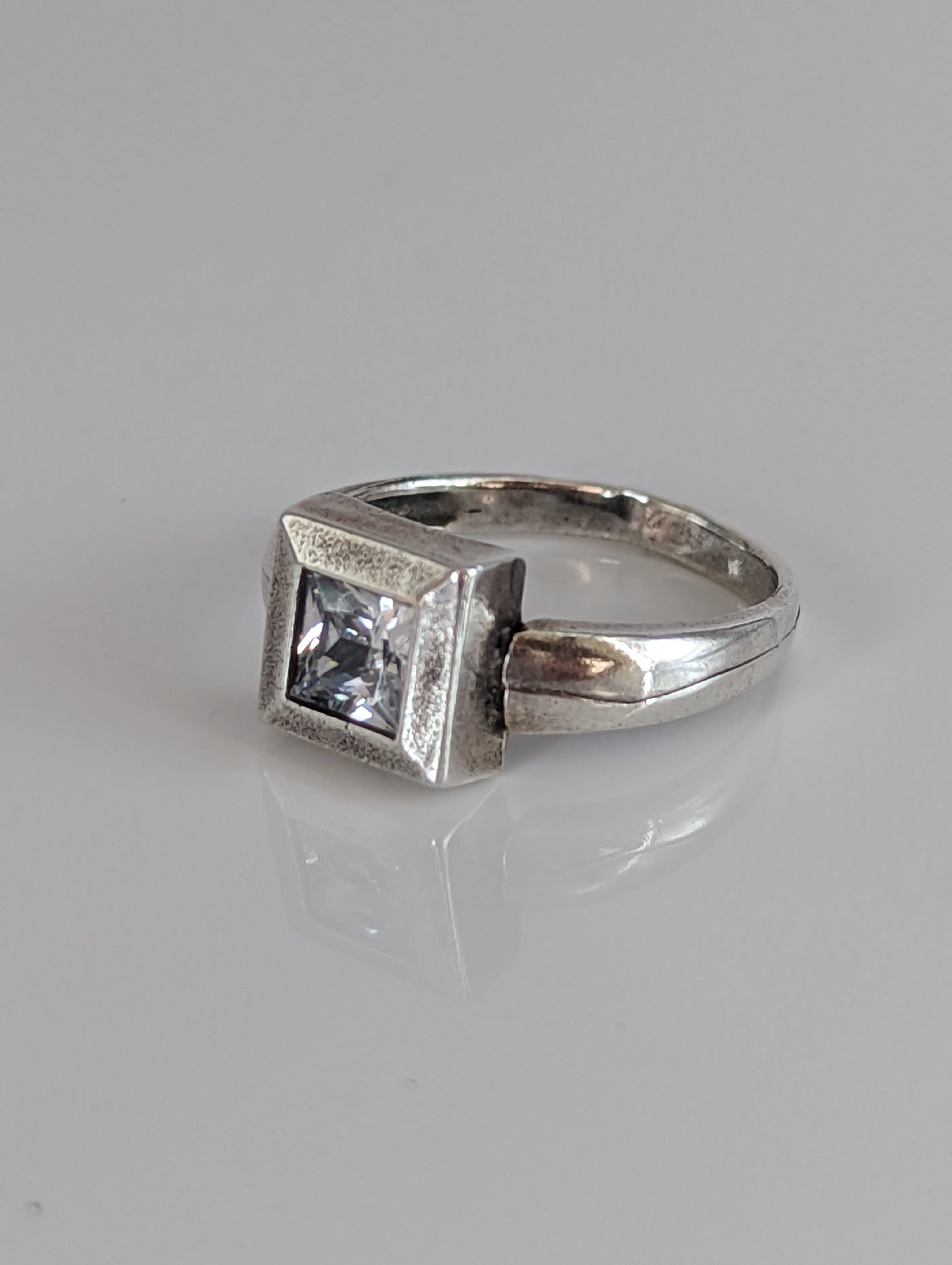 Silver Steed Silver Zirconia Square Ring