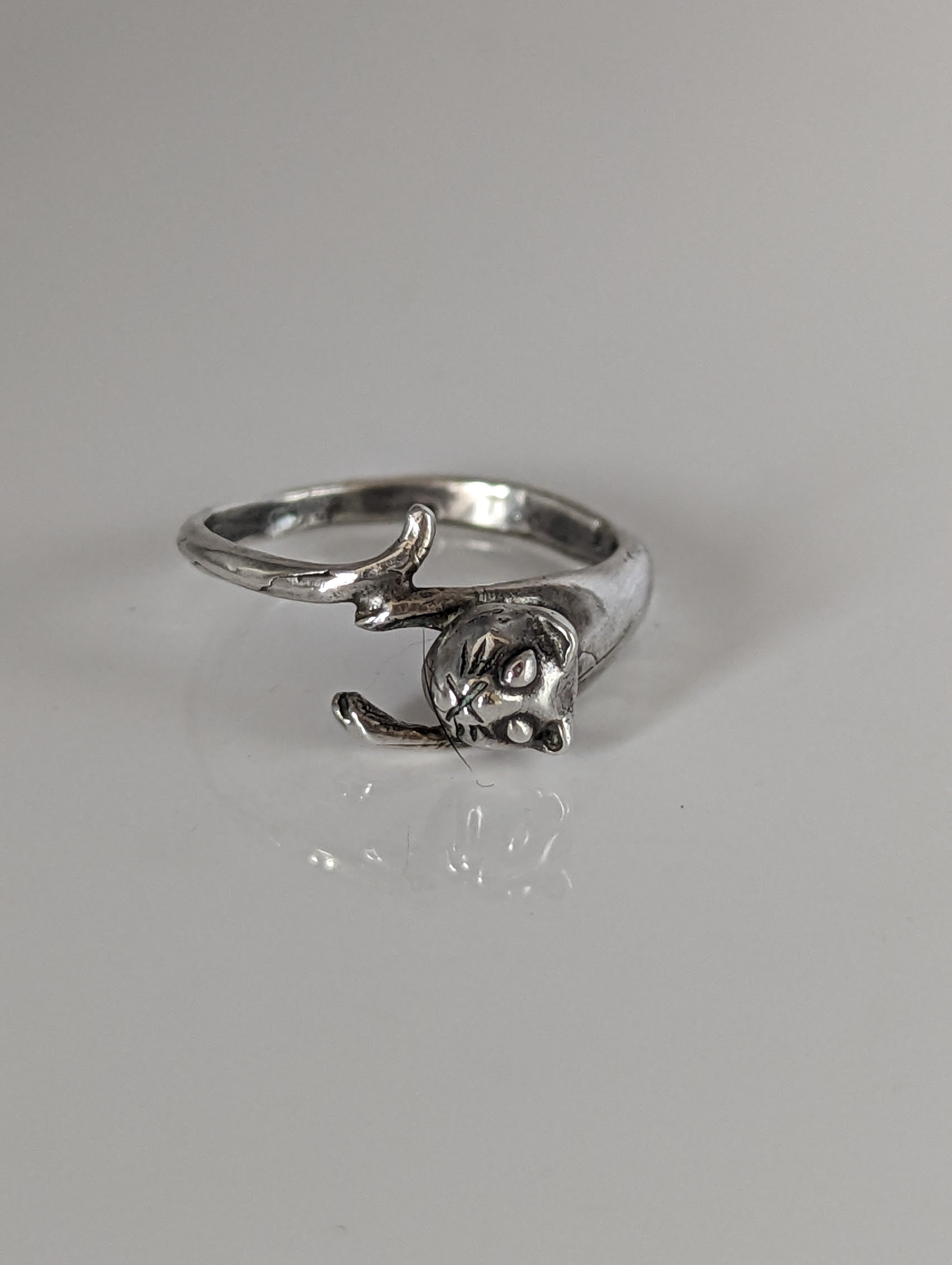 Silver Steed Jumping Cat Silver Ring