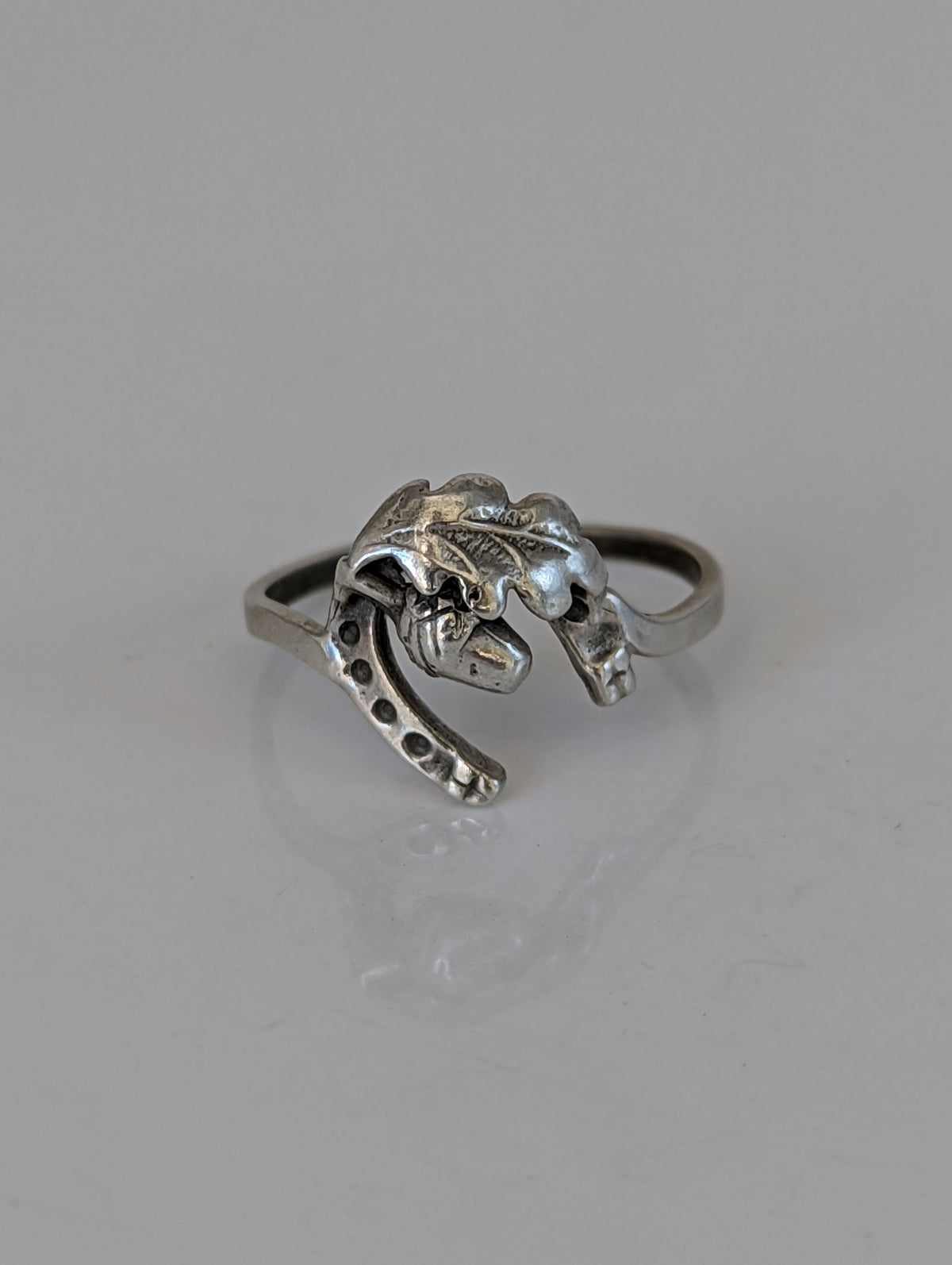 925 Silver Horseshoe, Acorn & Oak Leaf Ring – Symbolic Nature Gift