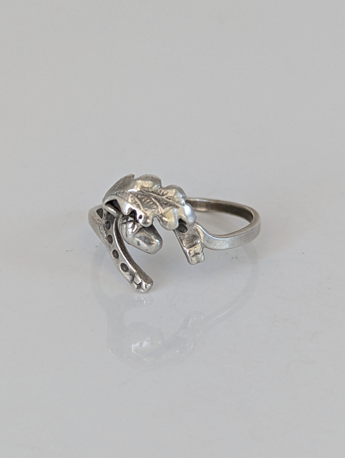 925 Silver Horseshoe, Acorn & Oak Leaf Ring – Symbolic Nature Gift
