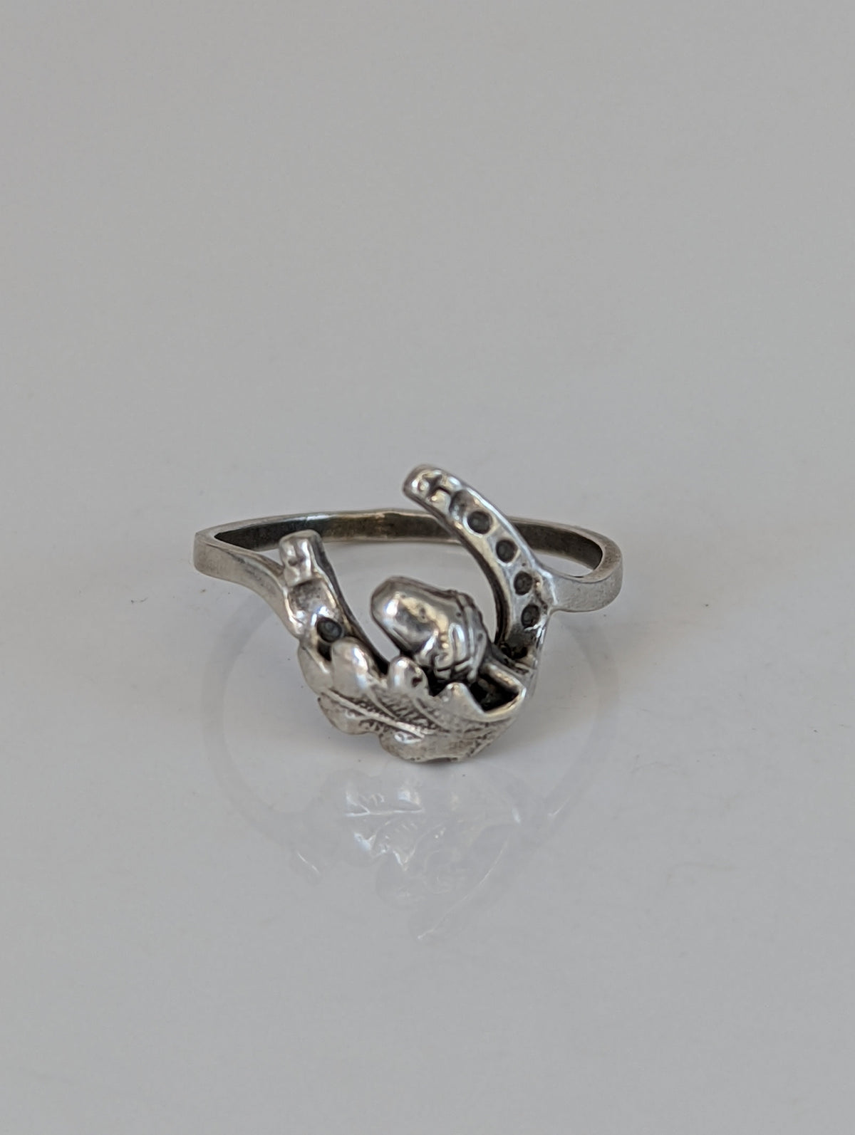 925 Silver Horseshoe, Acorn & Oak Leaf Ring – Symbolic Nature Gift