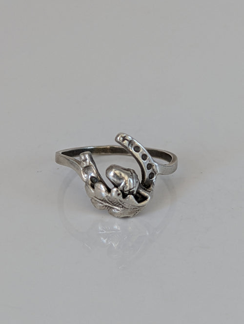 925 Silver Horseshoe, Acorn & Oak Leaf Ring – Symbolic Nature Gift