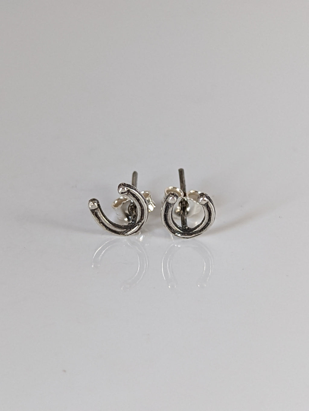 Silver Steed Small Horseshoe Stud Earrings 1