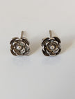 Pendientes de botón Rose Delicate con caballo plateado