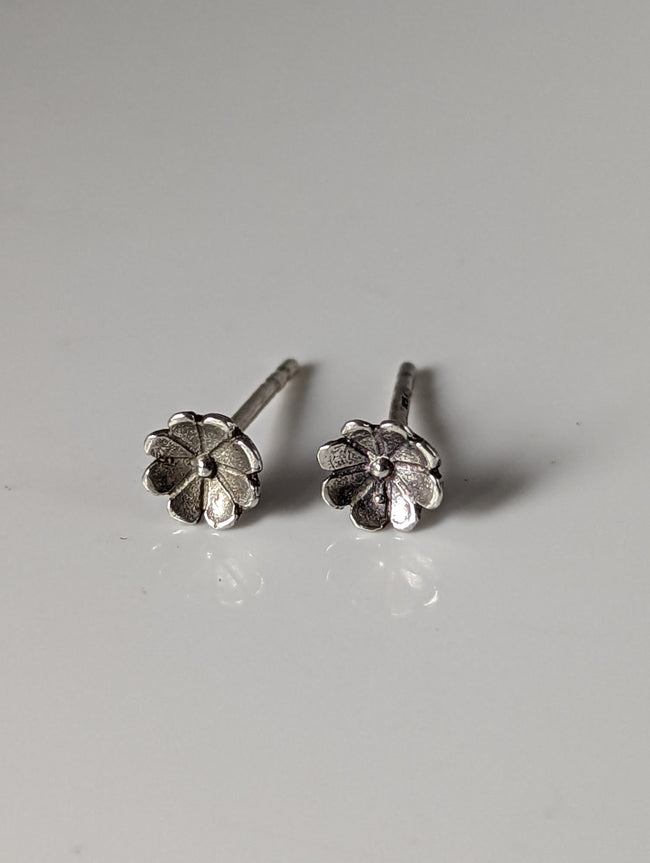 Silver Steed Pansy Stud Earrings