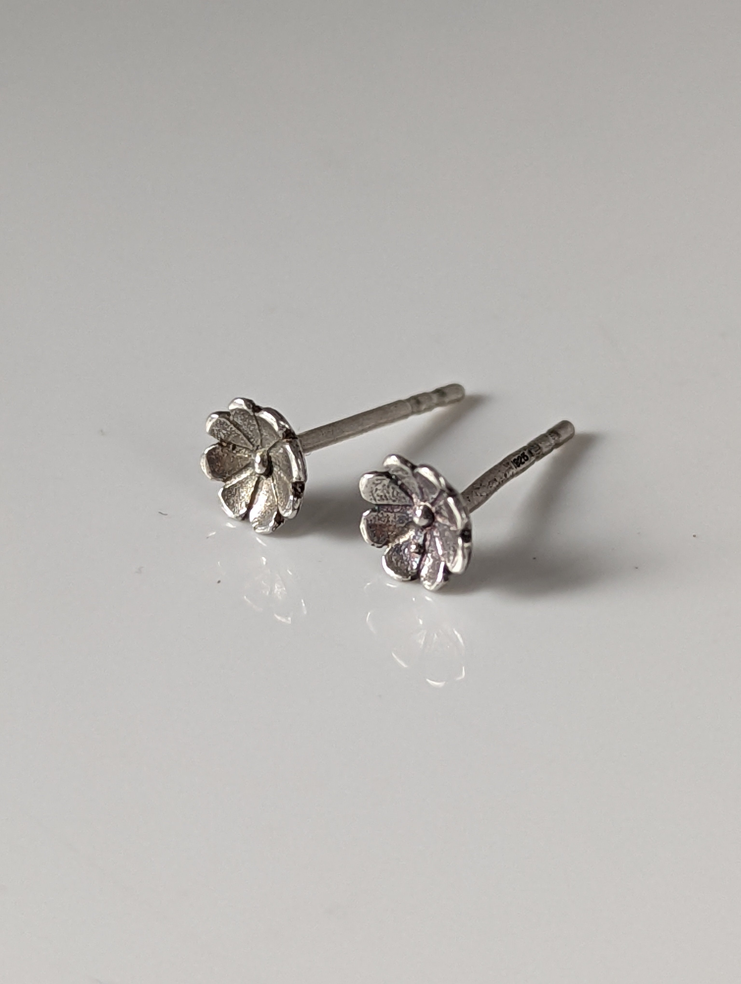 Silver Steed Pansy Stud Earrings
