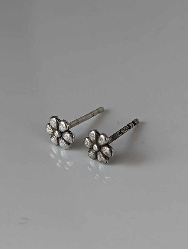 Silver Steed Margaret Flower Stud Earrings