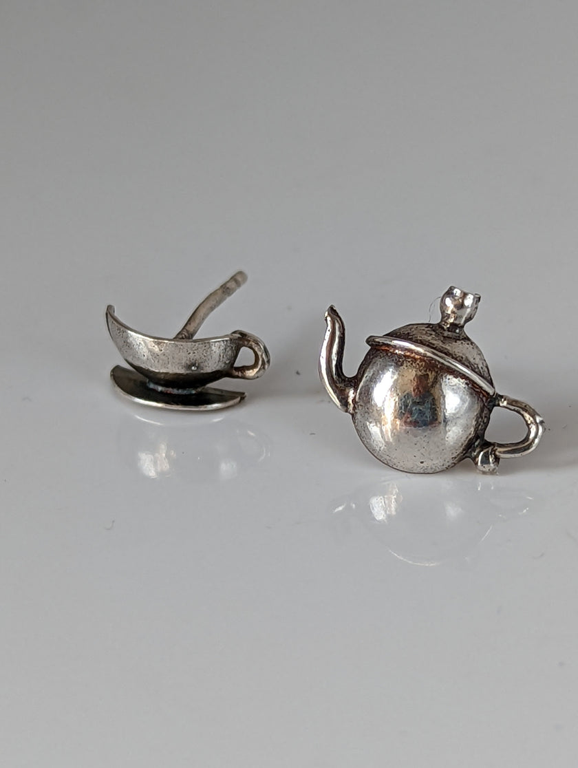 Silver Steed Tea Set Stud Earrings