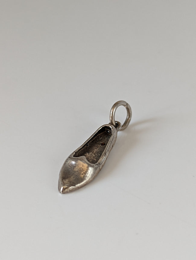 Silver Steed Slipper Silver Pendant