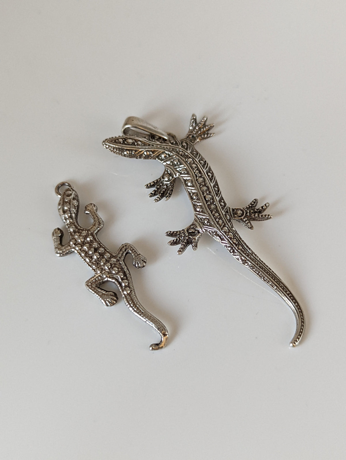 Silver Steed Detailed Lizard Silver Pendant