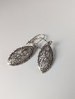 Pendientes Colgantes Escudo de Corcel Plateado
