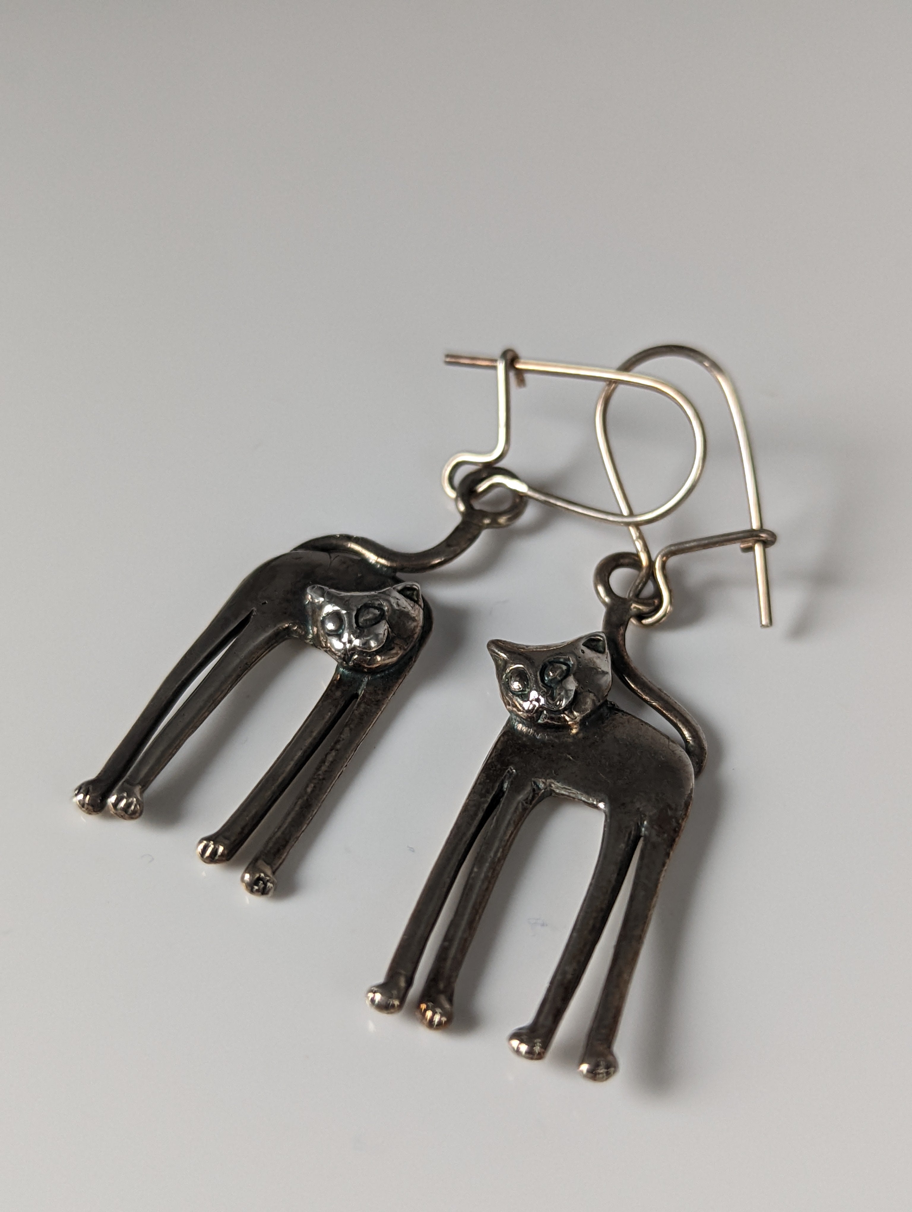 Silver Steed Long Cat Dropped Earrings